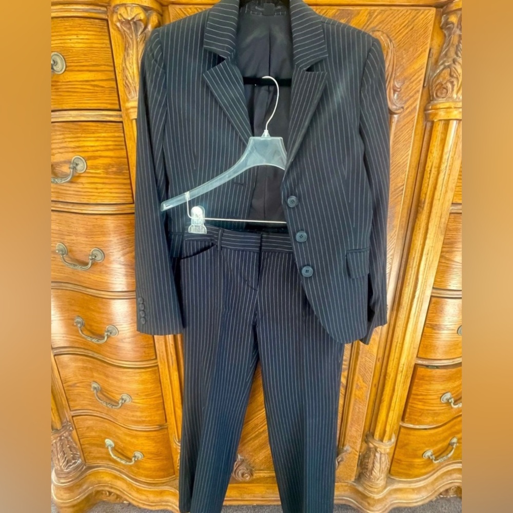 Two piece women’s Express Design Studio pinstripe suit; Size 2;